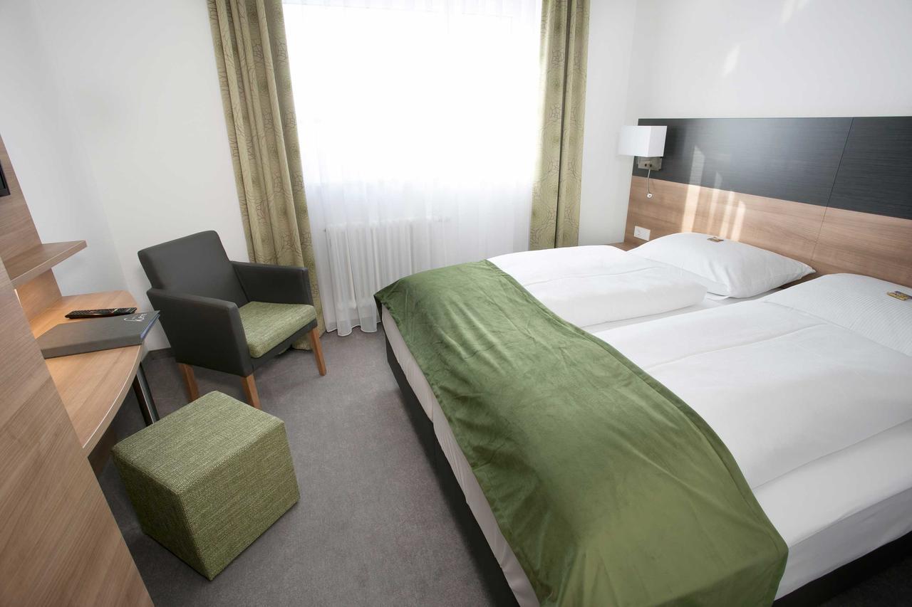 Hotel Kern Garni Walddorf  Exterior photo